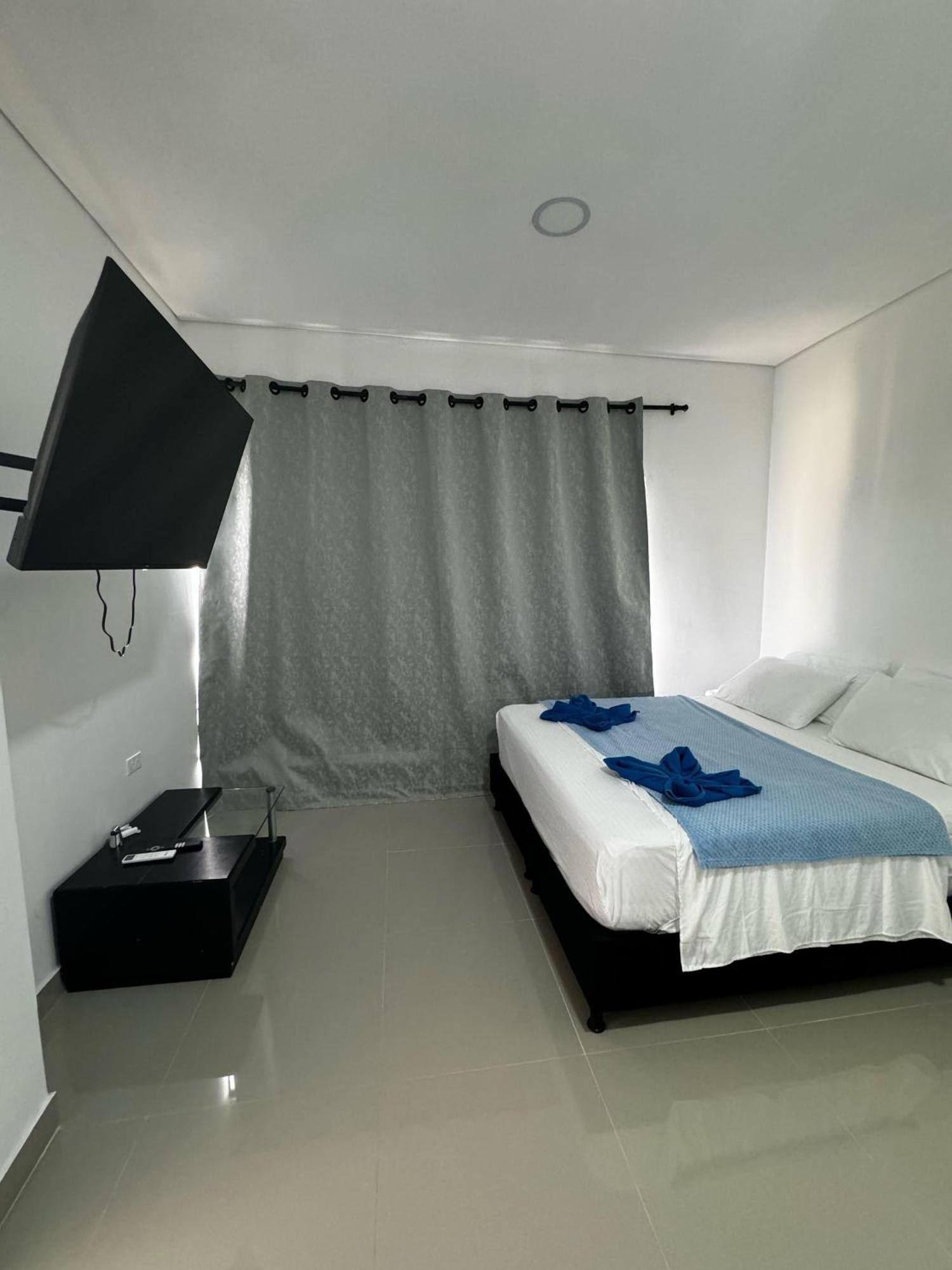 Casa Real Hostel *